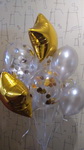 букет из гелиевых шаров в золотых тонах с шариками с конфетти