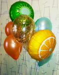 композиция букет из фольгированных шаров в виде фруктов на пдарок