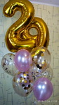 фольгированные шары цифры двойка и девятка в композиции из шаров на день рождения