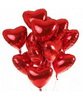 что подарить парню. фольгированные шары в форме красных сердец