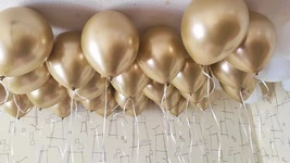 золотые хромовые гелиевые шарики под потолок на день рождения