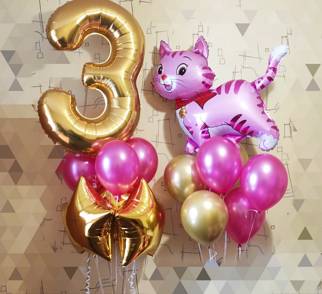 Композиции из фольгированных шаров с гелием девочке на день рождения с фигурами и цифрами из фольги