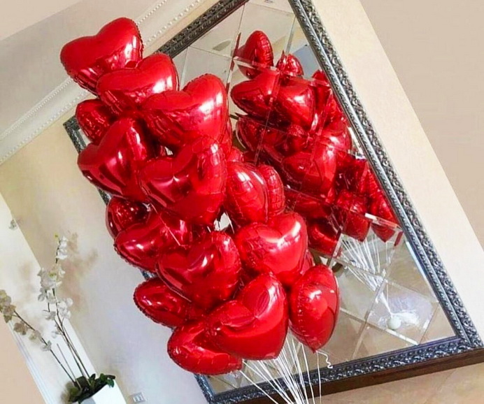 фольгированные красные шары сердца с гелием на подарок девушке или парню на 14 февраля